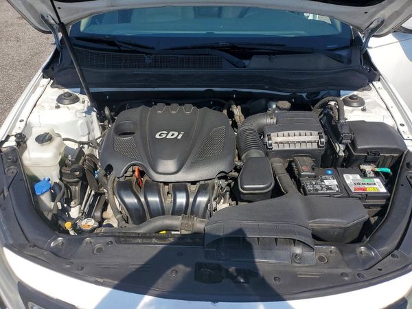 2015 KIA OPTIMA — Engine bay