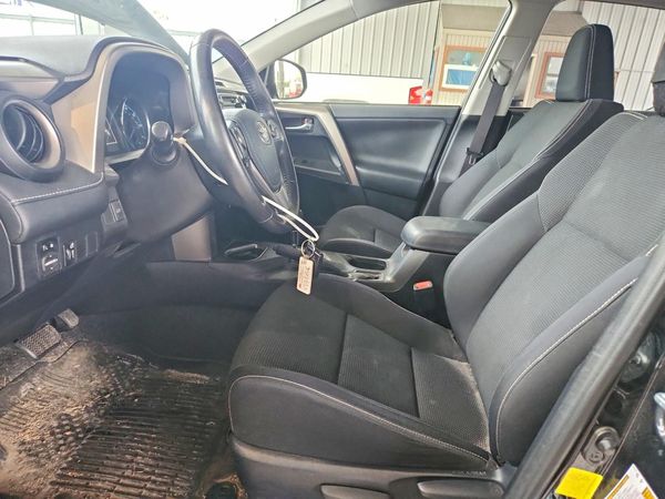 2016 TOYOTA RAV4 XLE (M Grade) — DENT