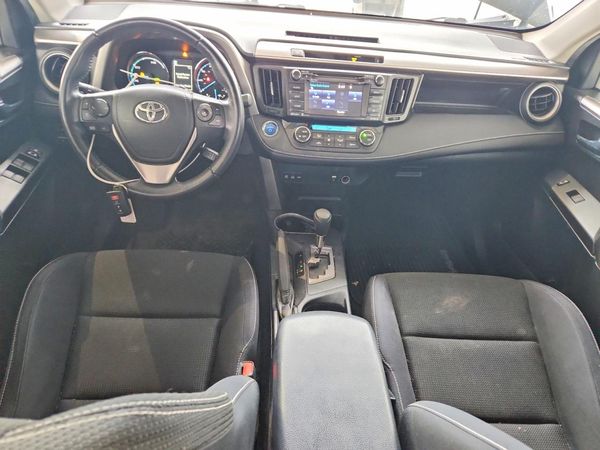 2016 TOYOTA RAV4 XLE (M Grade) — CKPT