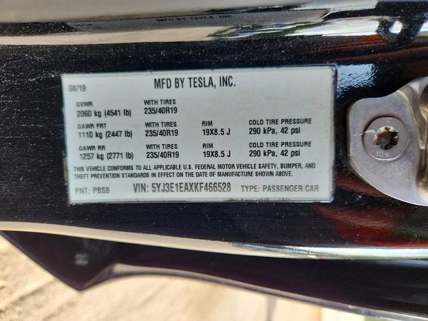 2019 TESLA MODEL 3 — VINS