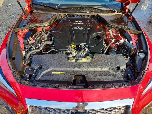 2020 INFINITI Q50 — Engine bay