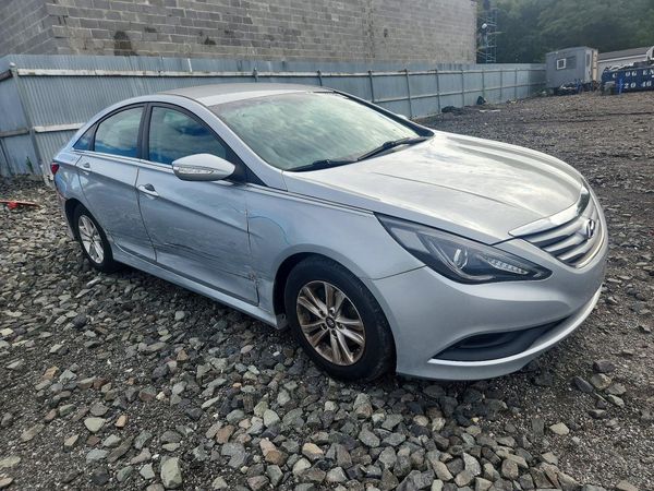 2014 HYUNDAI SONATA GLS/ GLS Popular — Passenger 3/4