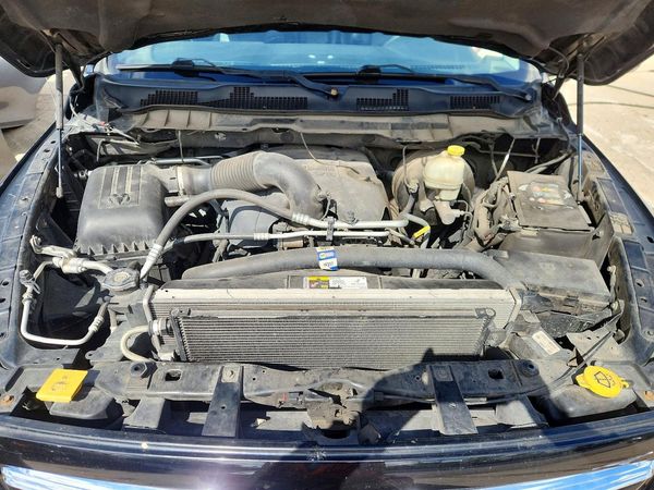 2013 RAM 1500 Sport — Engine bay