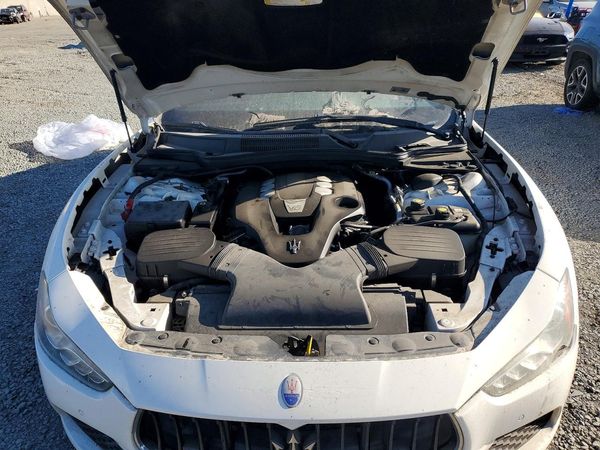 2015 MASERATI ALL OTHER — Engine bay