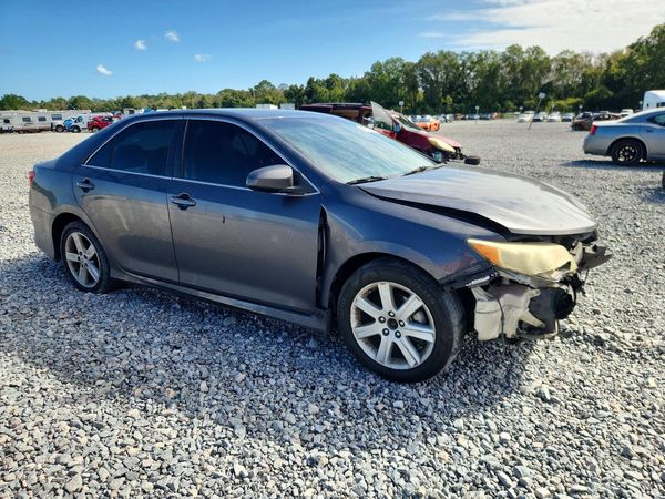 2012 TOYOTA CAMRY — Passenger 3/4
