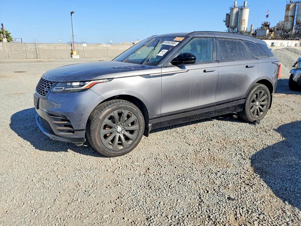 2018 LAND ROVER RANGEROVER R-Dynamic SE — Front 3/4
