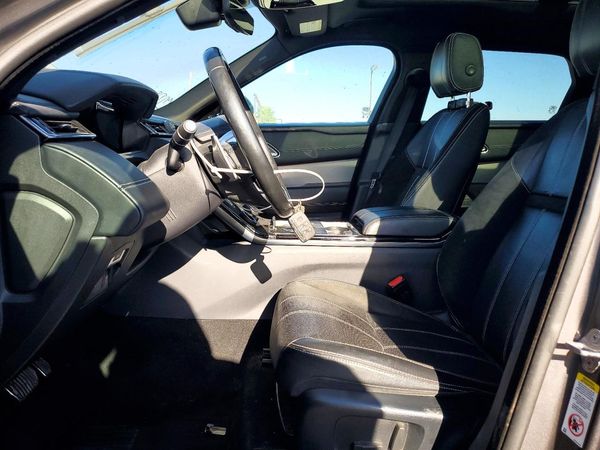 2018 LAND ROVER RANGEROVER R-Dynamic SE — DENT