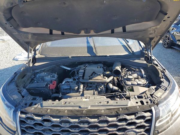 2018 LAND ROVER RANGEROVER R-Dynamic SE — Engine bay