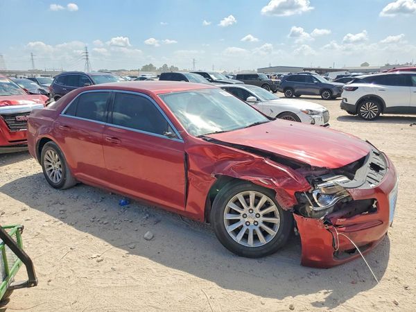 2013 CHRYSLER 300 Base/Limited — Passenger 3/4