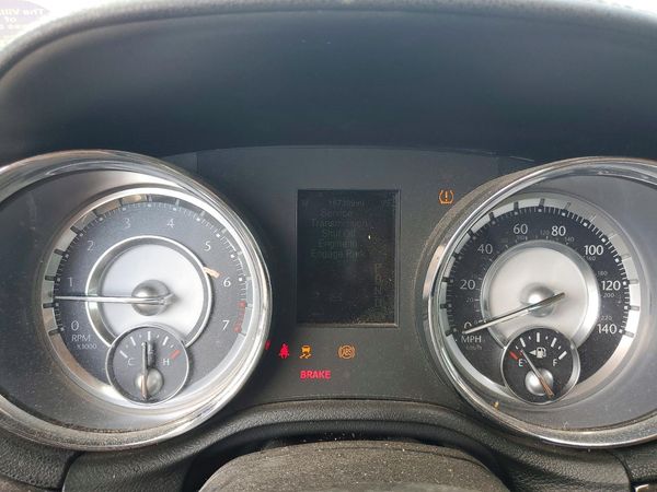 2013 CHRYSLER 300 Base/Limited — ODOM