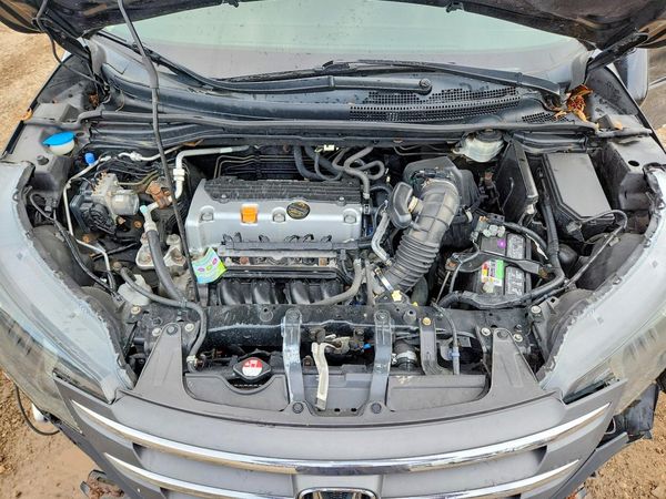 2012 HONDA CRV EX-L — Engine bay