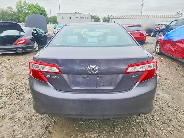 2014 TOYOTA CAMRY — DIRR