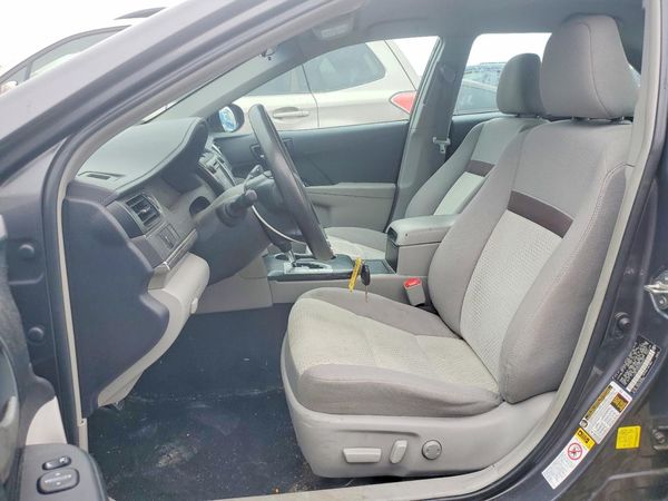 2014 TOYOTA CAMRY — DENT