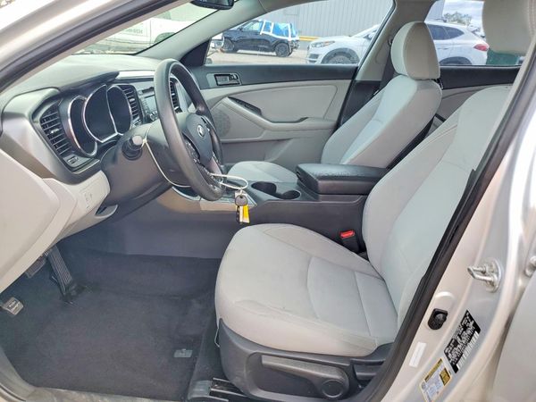2013 KIA OPTIMA LX — DENT