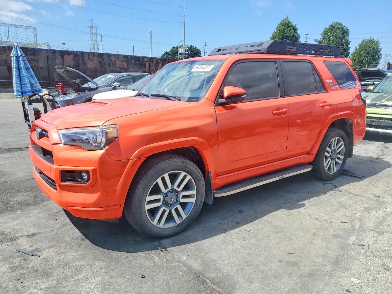 2024 TOYOTA 4RUNNER — Front 3/4