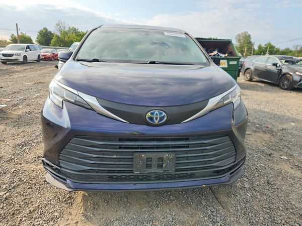 2021 TOYOTA SIENNA — DIRF