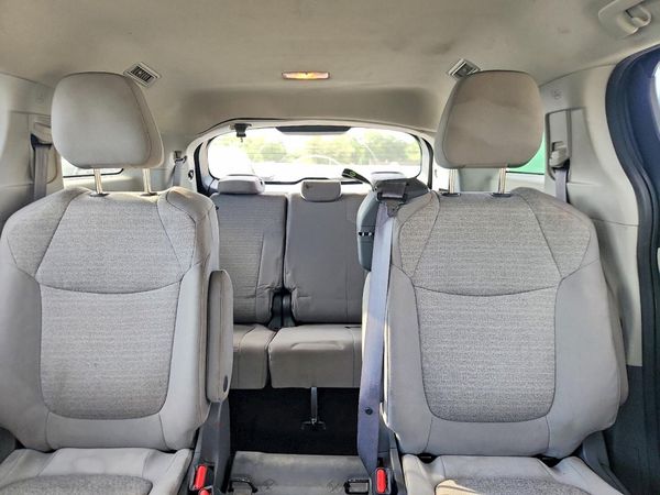 2021 TOYOTA SIENNA — SUVN