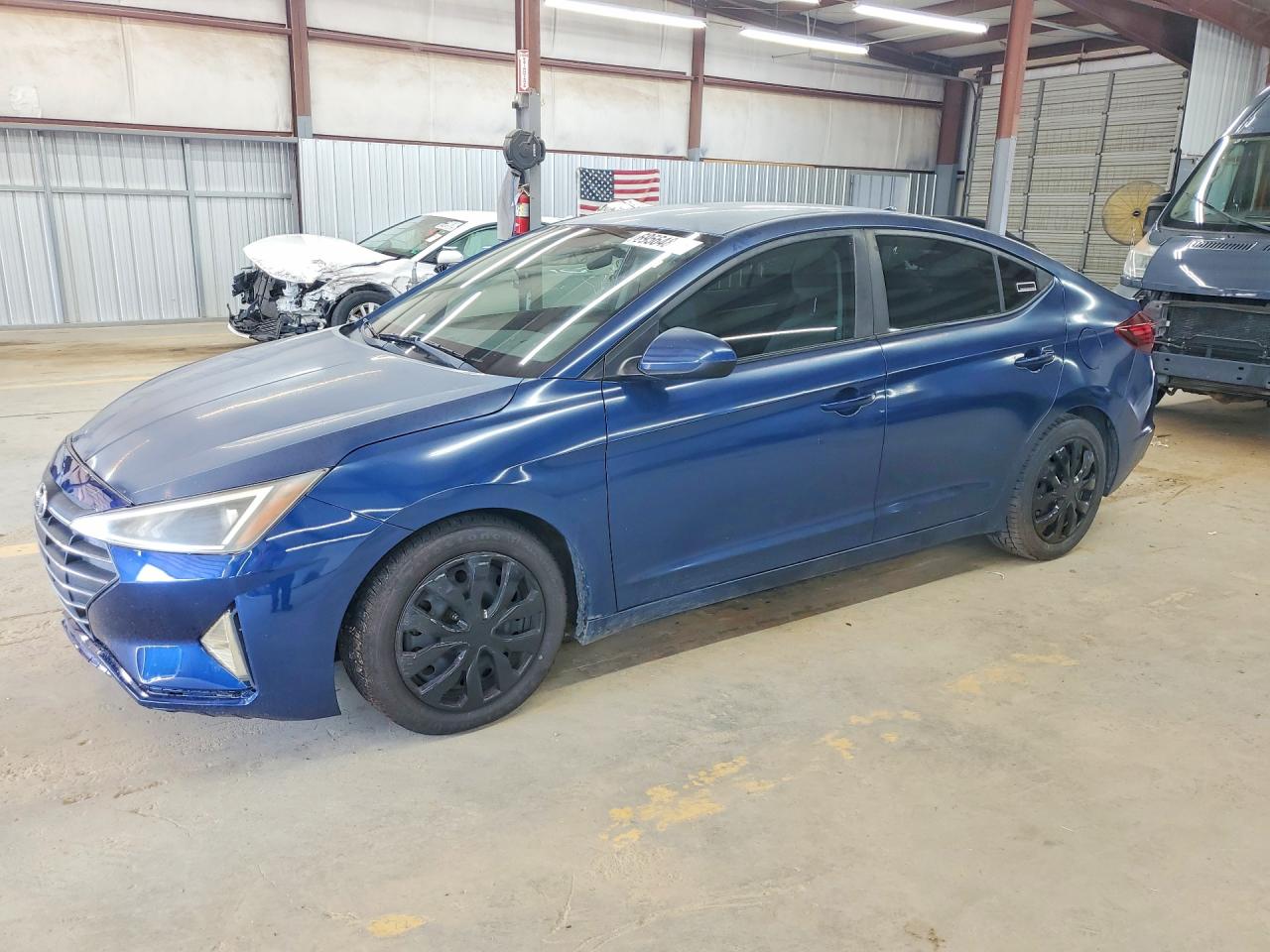 2019 HYUNDAI ELANTRA — Front 3/4
