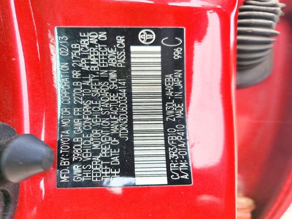 2013 TOYOTA PRIUS — VINS