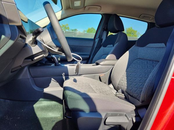2026 NISSAN KICKS — DENT