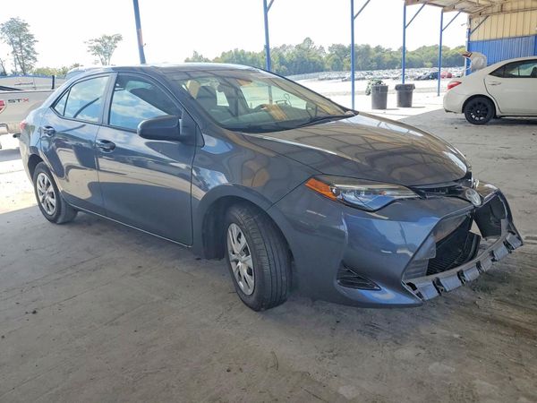 2017 TOYOTA COROLLA — Passenger 3/4