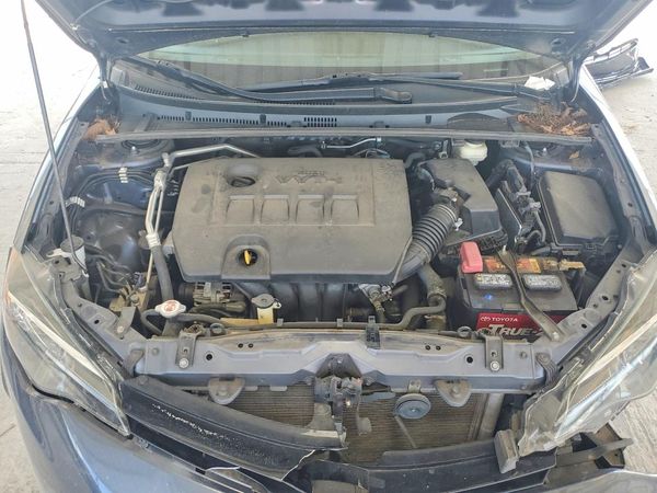 2017 TOYOTA COROLLA — Engine bay