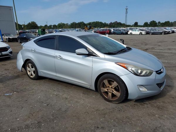 2012 HYUNDAI ELANTRA — Passenger 3/4