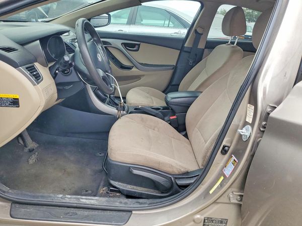 2015 HYUNDAI ELANTRA — DENT