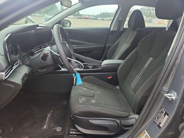 2024 HYUNDAI ELANTRA Blue — DENT