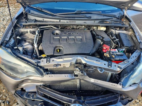 2016 TOYOTA COROLLA L/LE — Engine bay