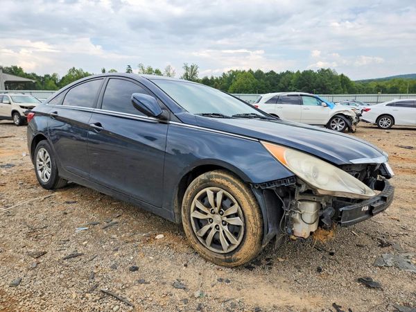 2012 HYUNDAI SONATA — Passenger 3/4
