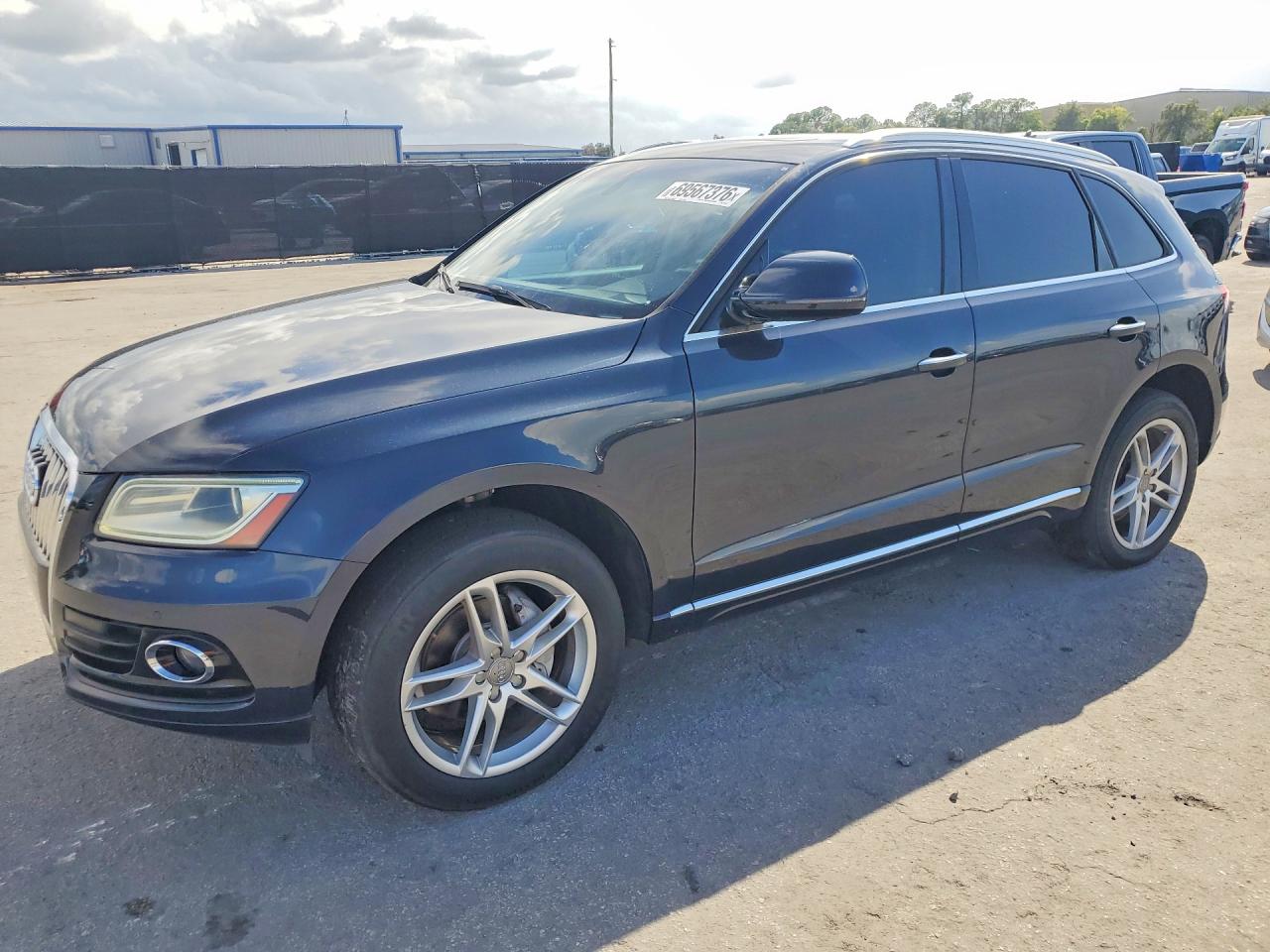 2017 AUDI Q5 — Front 3/4
