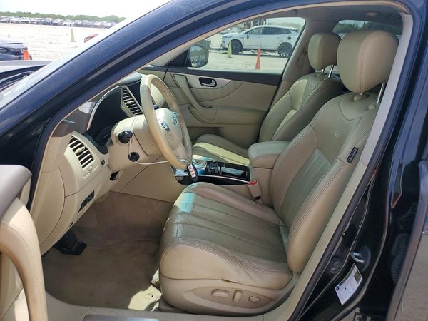 2013 INFINITI FX37 — DENT