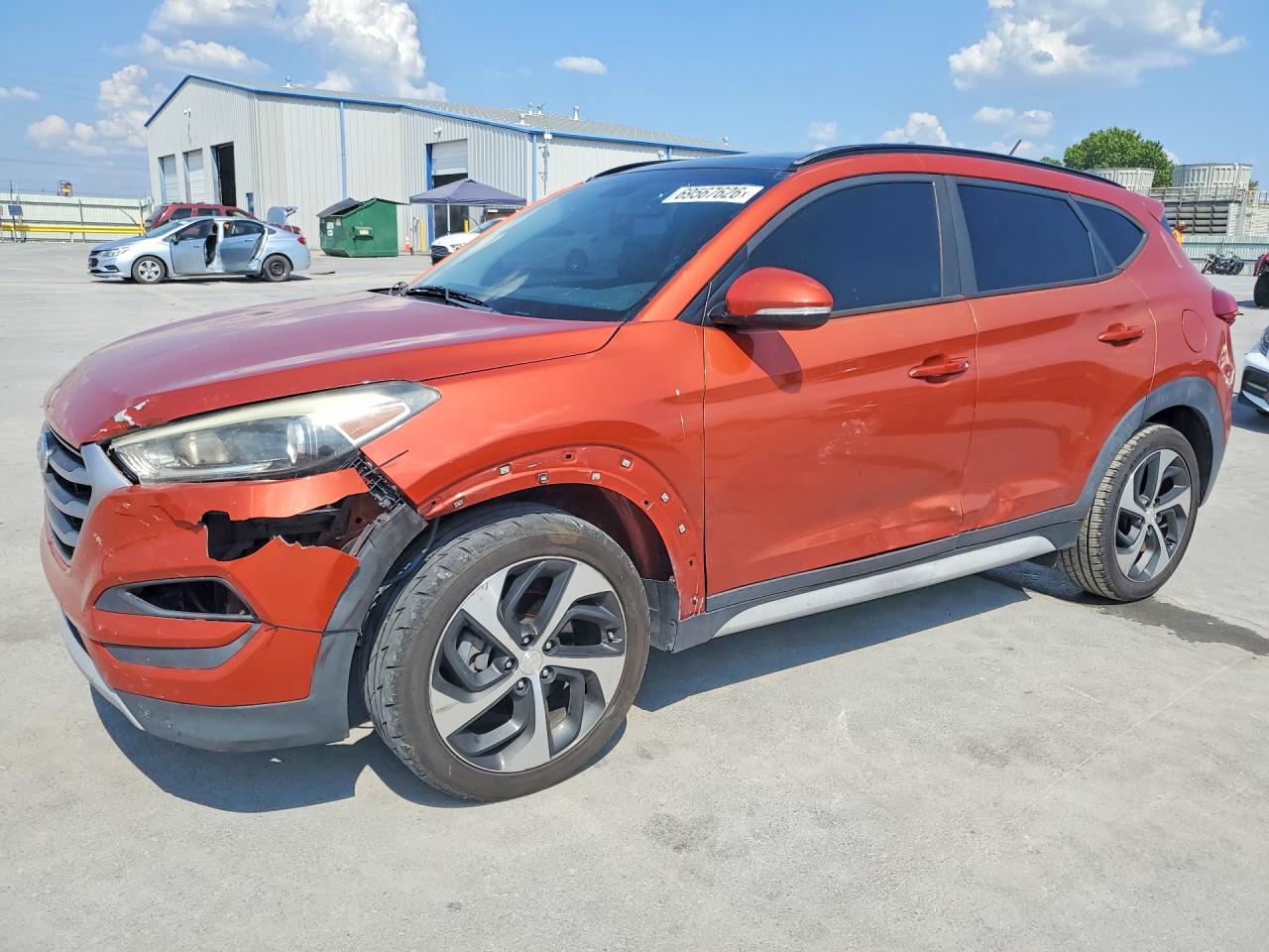 2017 HYUNDAI TUCSON — Front 3/4