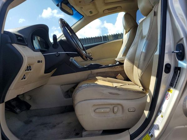2015 LEXUS RX 350 — DENT