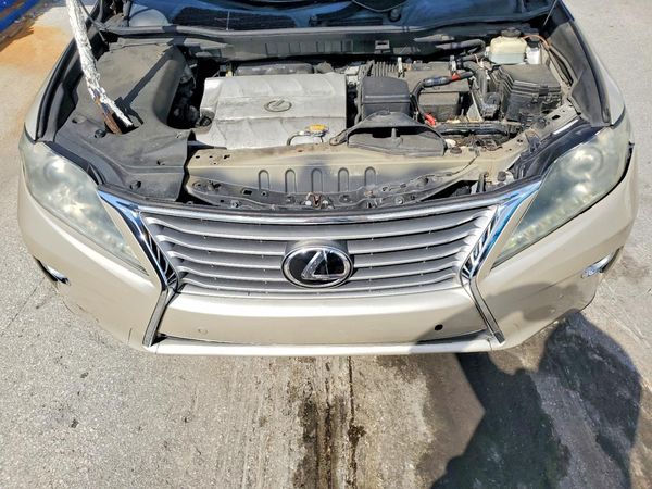 2015 LEXUS RX 350 — Engine bay