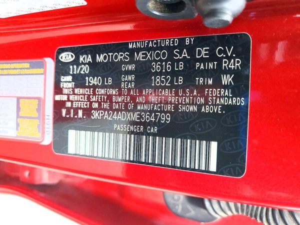 2021 KIA RIO — VINS