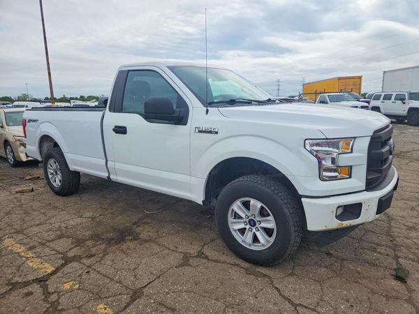 2017 FORD F150 Regular Cab — Passenger 3/4