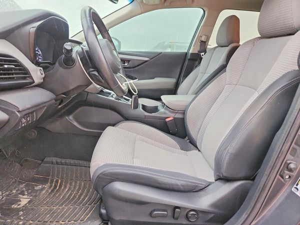 2021 SUBARU OUTBACK — DENT