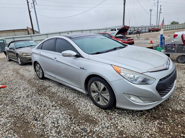 2014 HYUNDAI SONATA Hybrid/ Hybrid Limited — Passenger 3/4