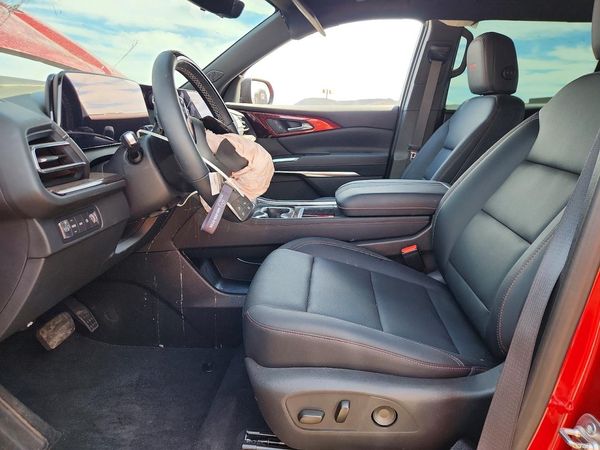 2025 CHEVROLET TRAVERSE Z71 — DENT