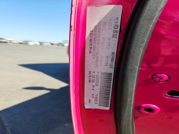 2016 DODGE CHALLENGER SXT — VINS