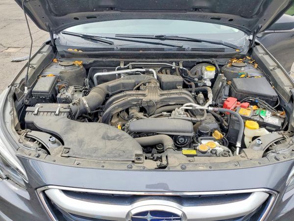2020 SUBARU OUTBACK Base — Engine bay