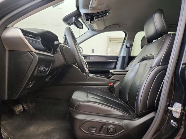 2023 JEEP GRAND CHEROKEE Limited — DENT
