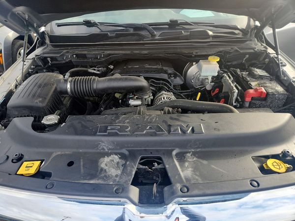 2019 RAM 1500 Big Horn/Lonestar — Engine bay