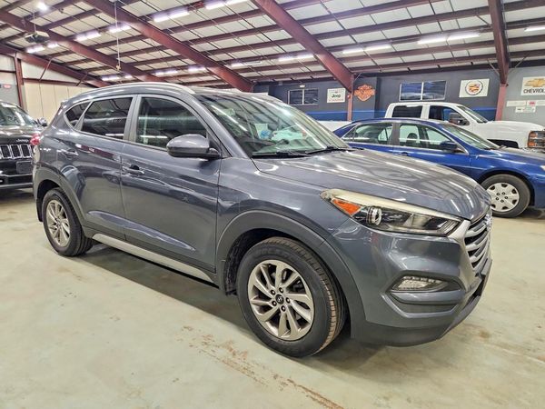 2017 HYUNDAI TUCSON — Passenger 3/4