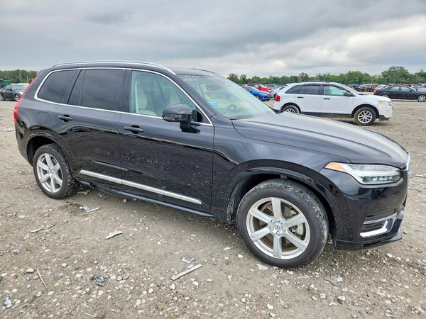 2024 VOLVO XC90 Core — Passenger 3/4