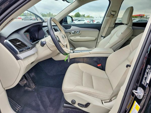 2024 VOLVO XC90 Core — DENT