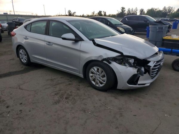2018 HYUNDAI ELANTRA SE — Passenger 3/4