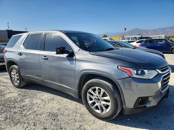 2019 CHEVROLET TRAVERSE LS — Passenger 3/4